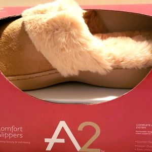 A2 Comfort Slippers NEW